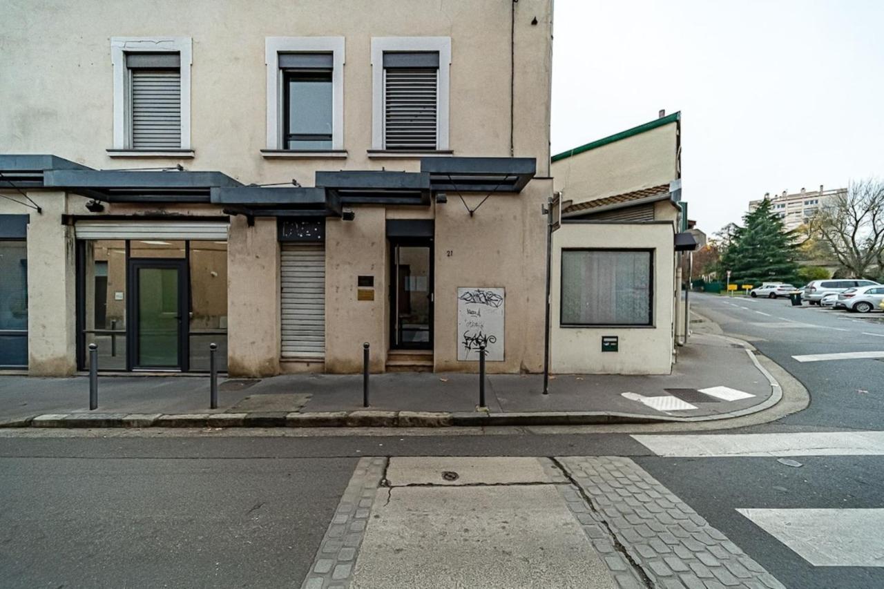 Sleep And Go - Cozy 9 People - Oullins Apartment Exterior photo